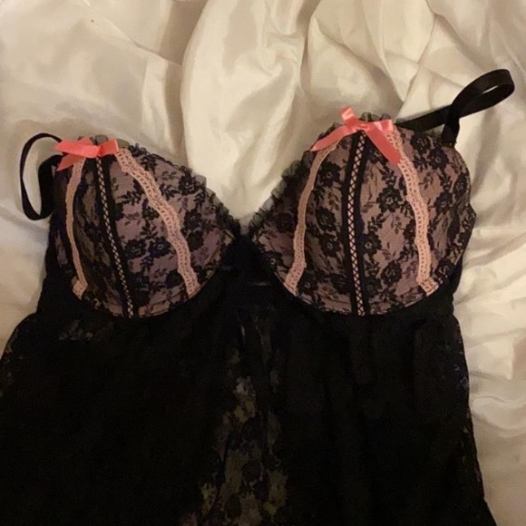 LACE OPEN FRONT RUFFLE TEDDY - Picture 3 of 5